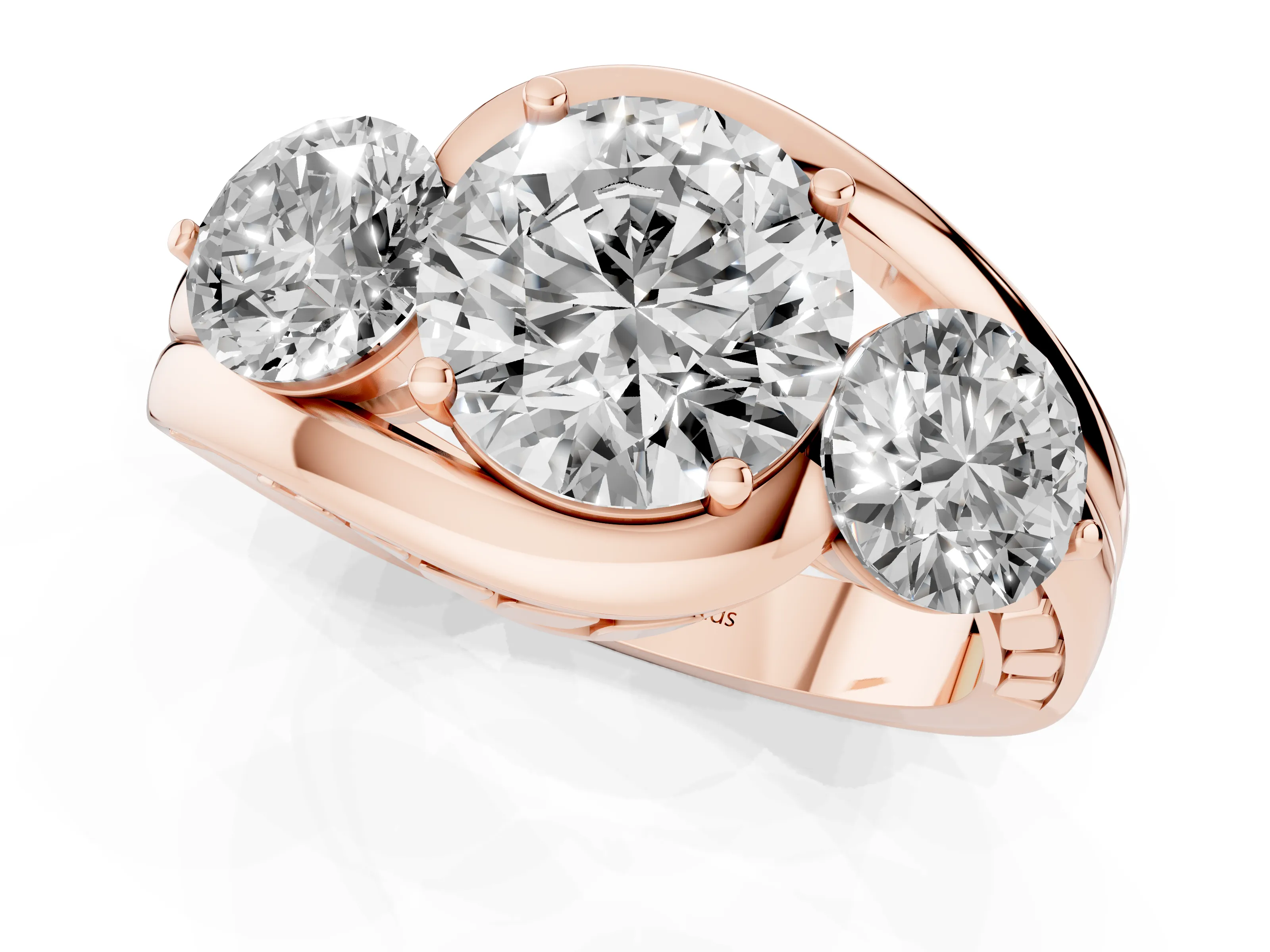 Round Cut Diamond Three-Stone Ring Set in Rose gold with Plain Split Shank