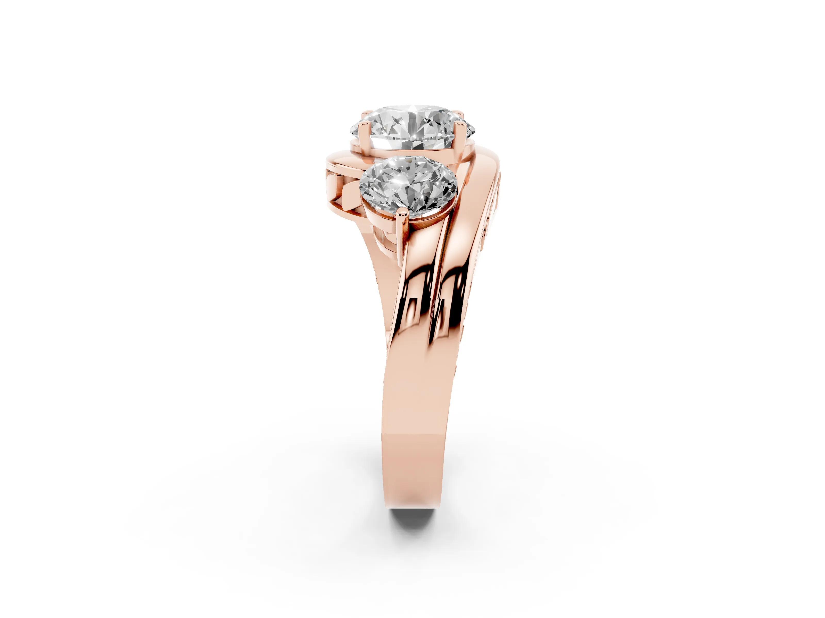 Round Cut Diamond Three-Stone Ring Set in Rose gold with Plain Split Shank
