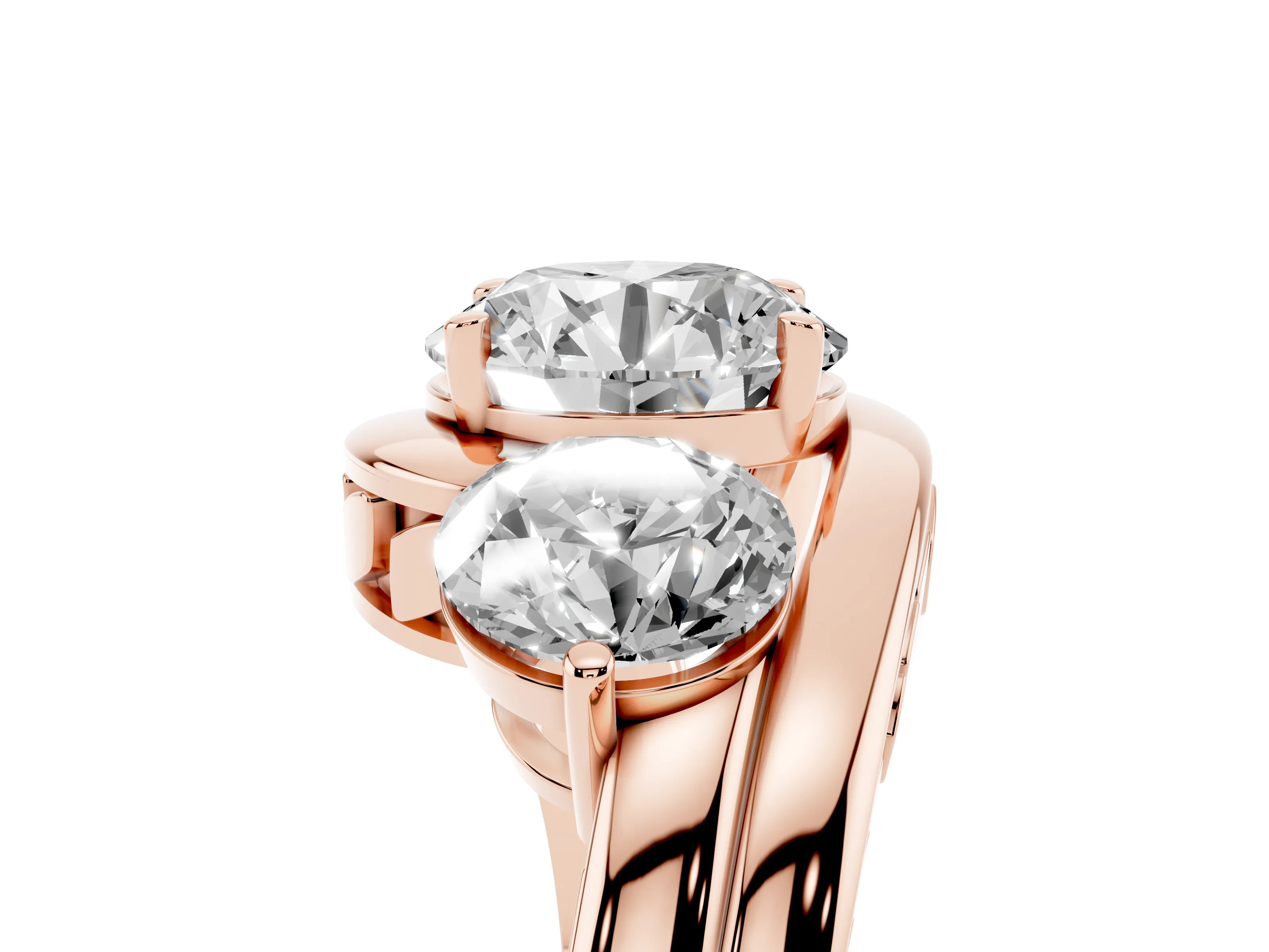 Round Cut Diamond Three-Stone Ring Set in Rose gold with Plain Split Shank