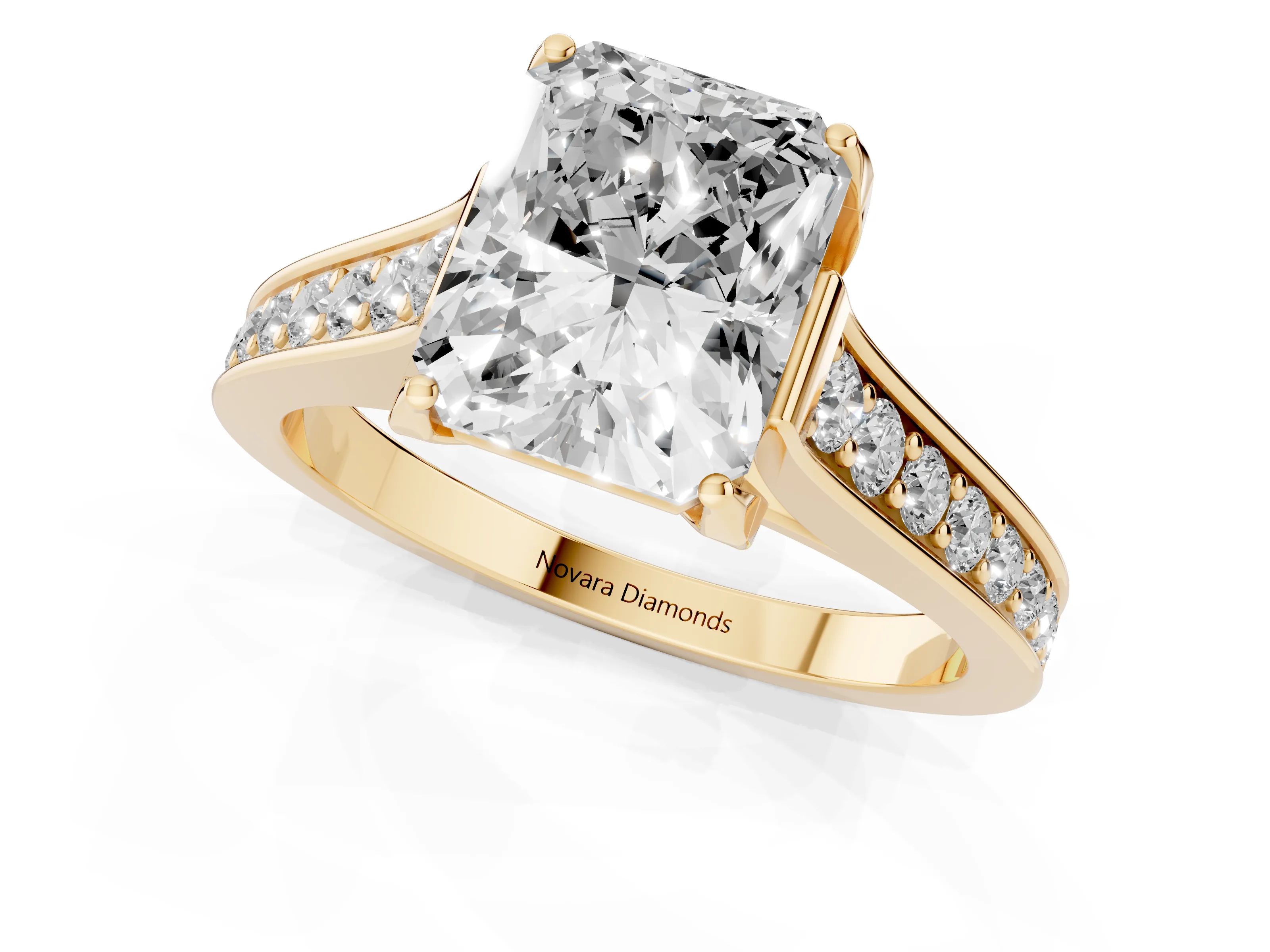 Radiant Cut Diamond Solitaire Pavé Engagement Ring Set in Yellow gold with Prong Setting