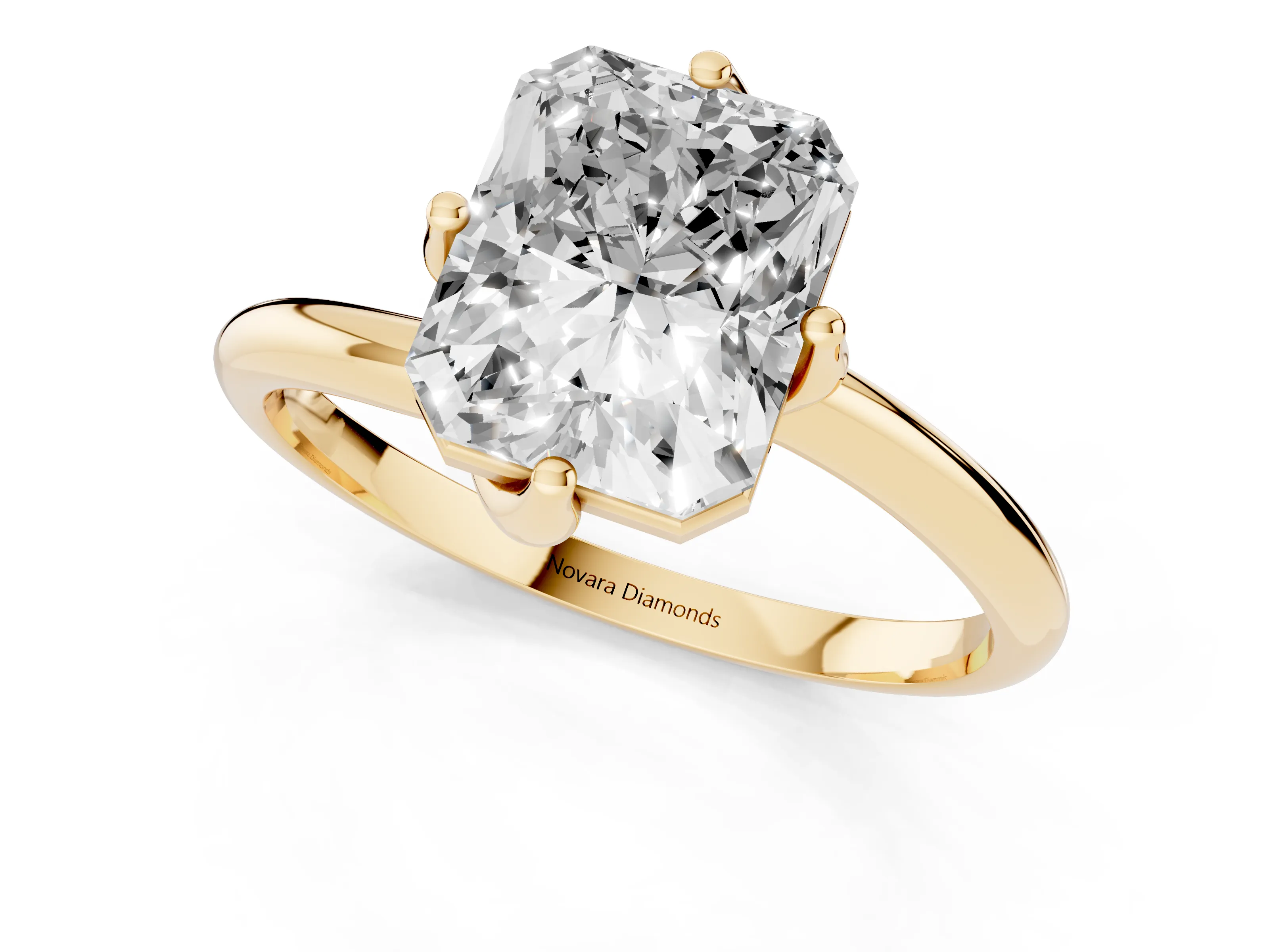 Radiant Cut Diamond Solitaire Engagement Ring Set in Yellow gold with Classic Plain Band