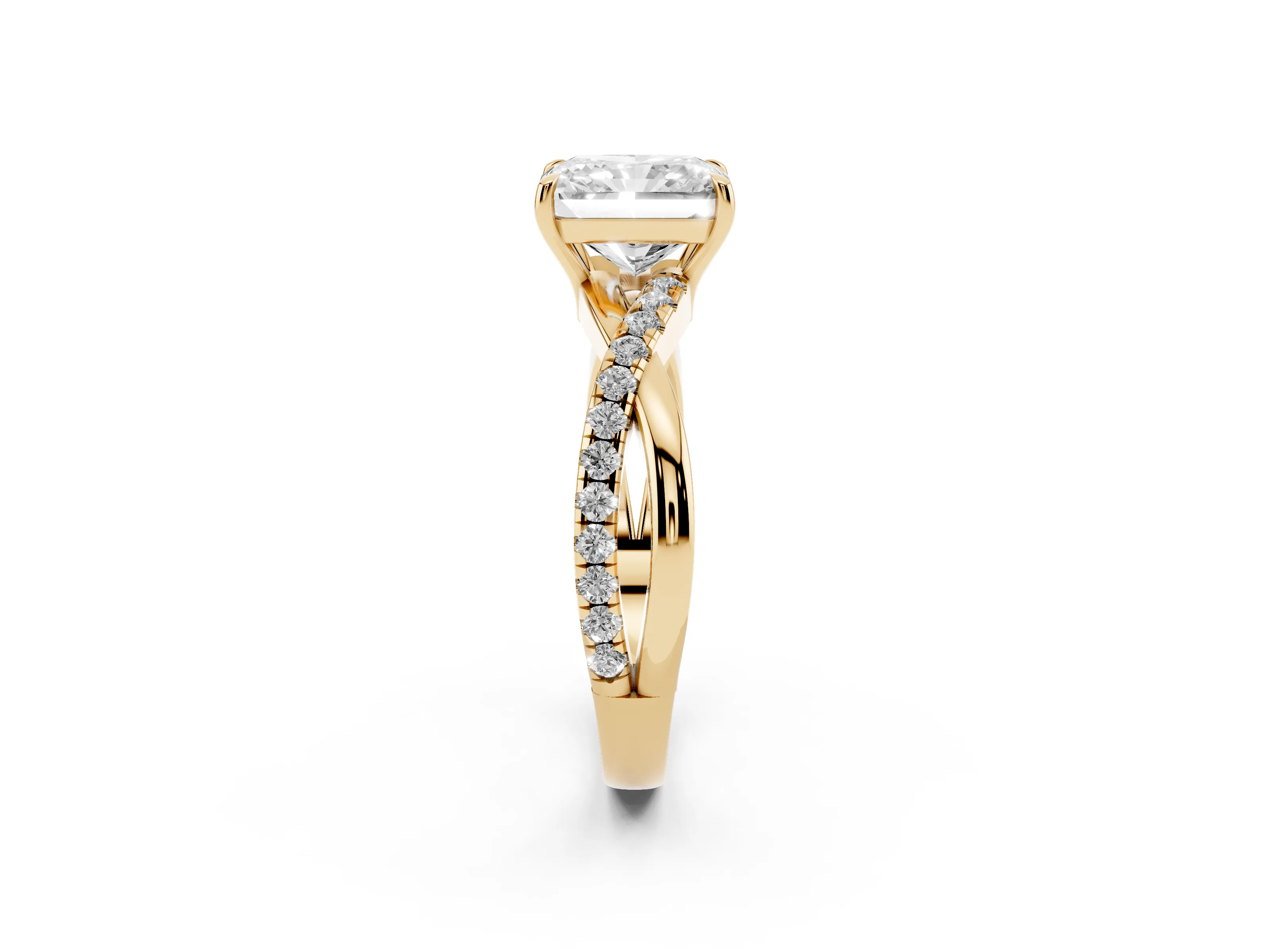 Radiant Cut Diamond Twisted Pavé Band Ring Set in Yellow gold with Prong Setting