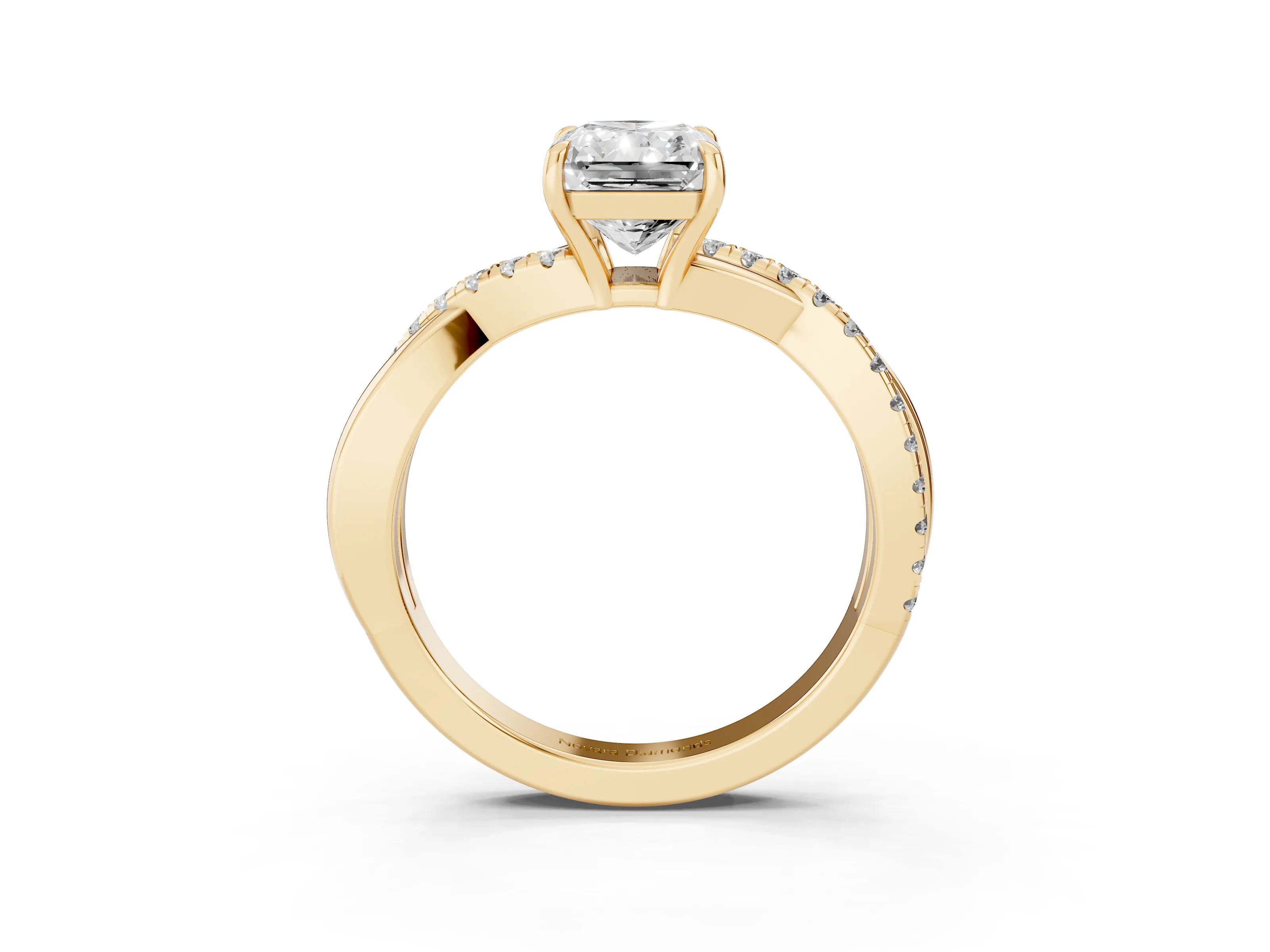Radiant Cut Diamond Twisted Pavé Band Ring Set in Yellow gold with Prong Setting