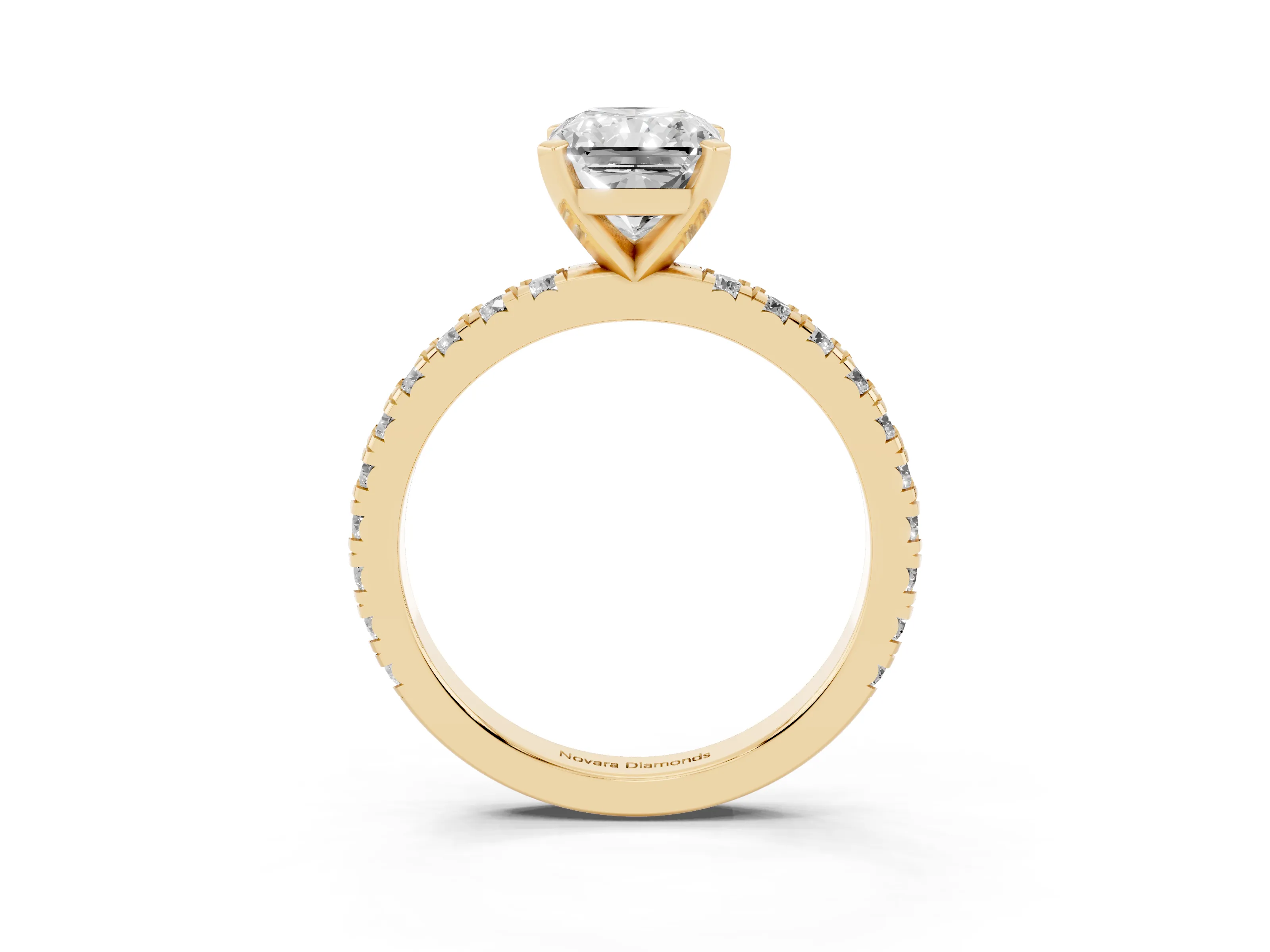 Radiant Cut Diamond Pavé Band Solitaire Set in Yellow gold with Prong Setting