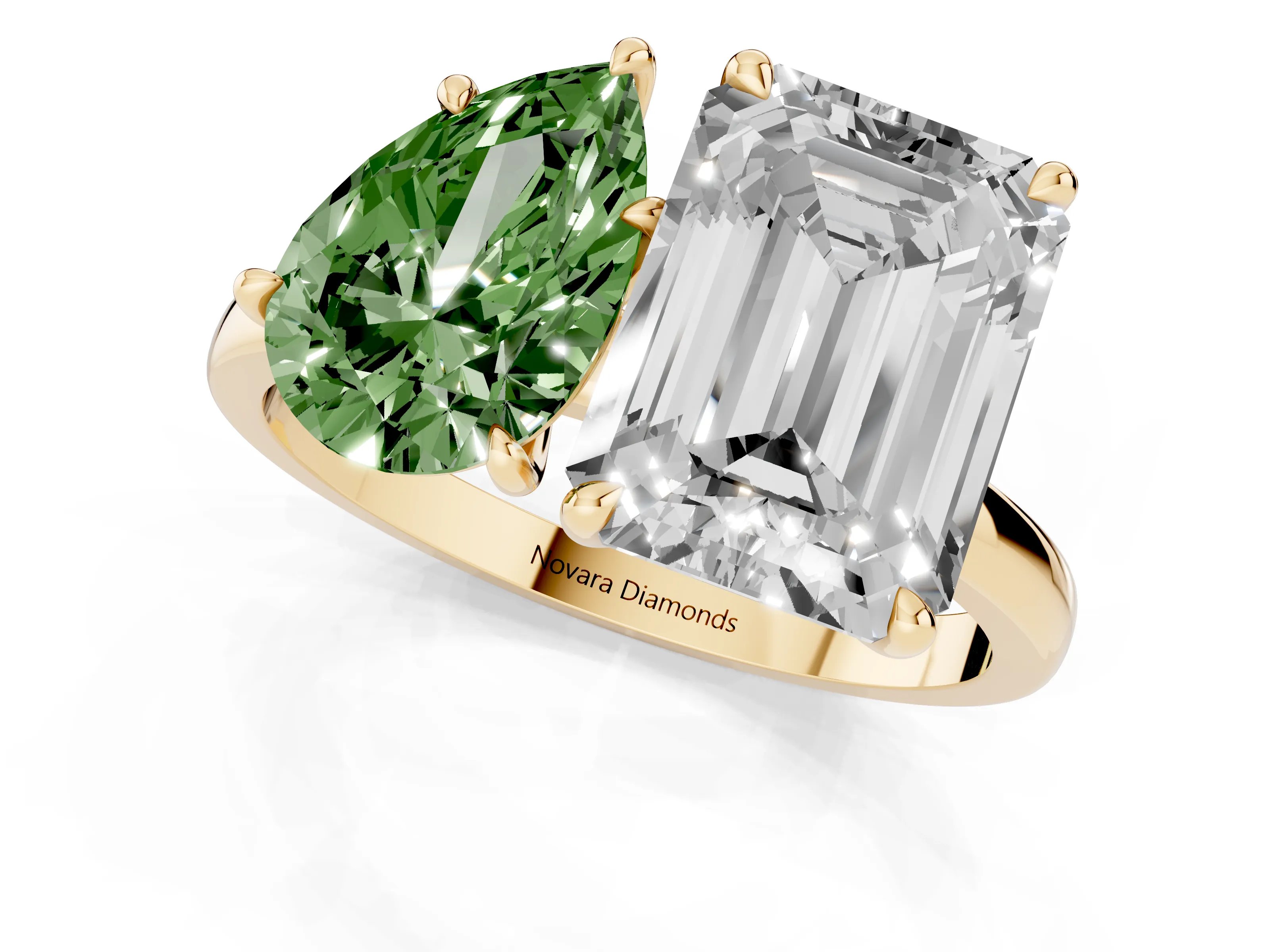 Fancy Green Pear Cut and Emerald Cut Toi Moi Ring Set in Yellow gold with Prong Setting