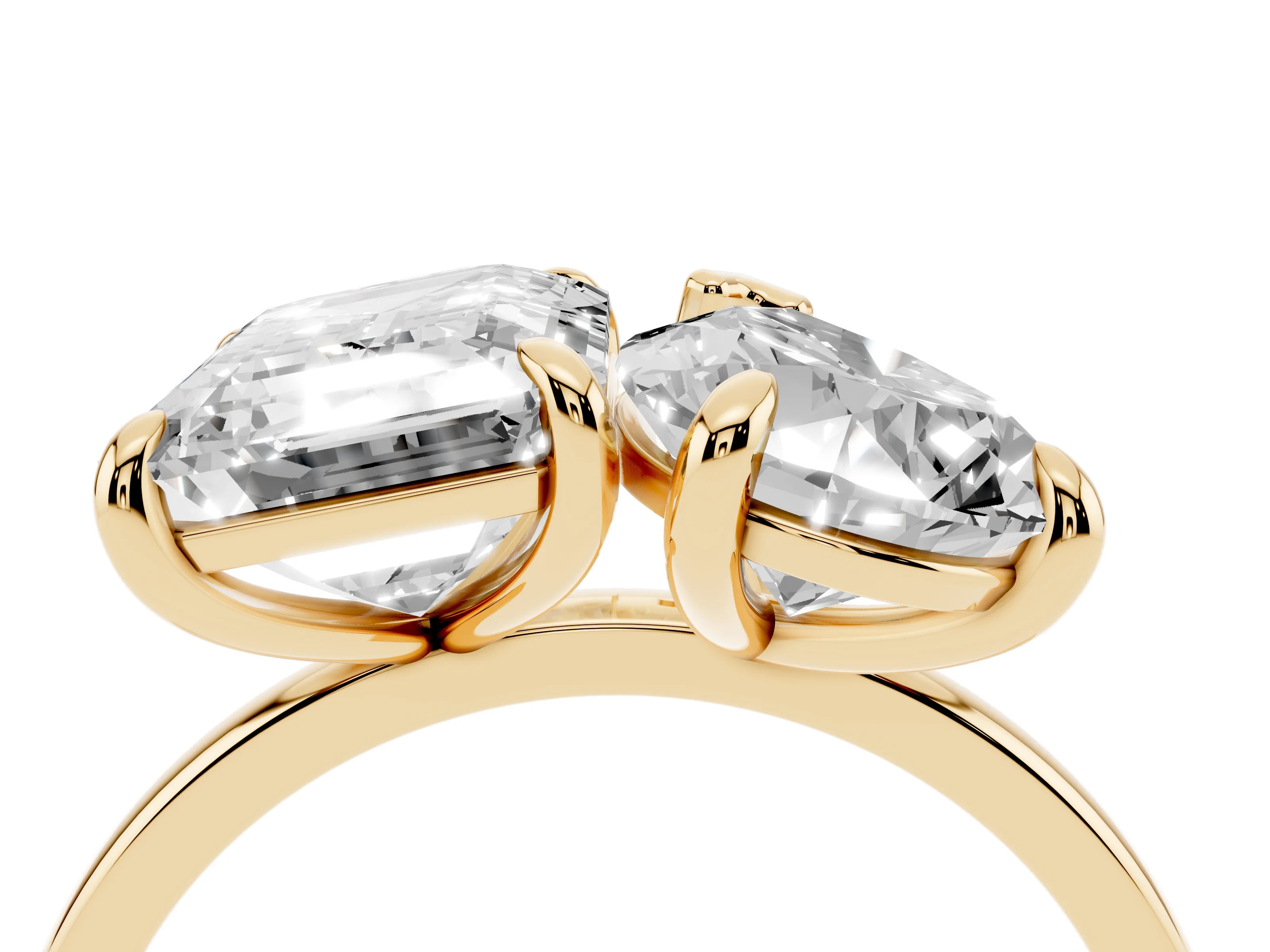 Pear and Emerald Toi Moi Ring Set in Yellow gold with Prong Setting and Plain Band