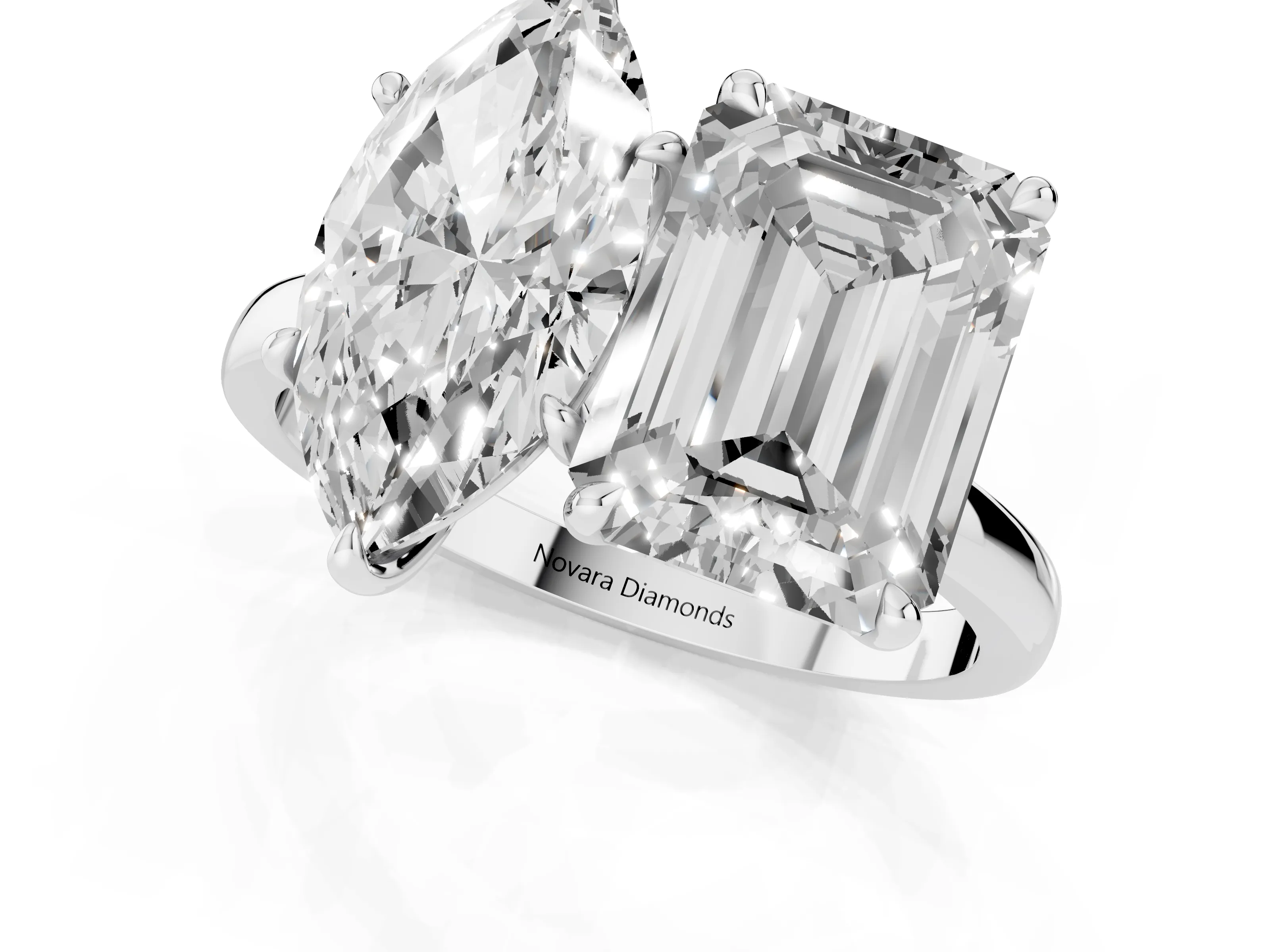 Marquise Cut and Emerald Cut Toi Moi Ring Set in White gold with Prong Setting
