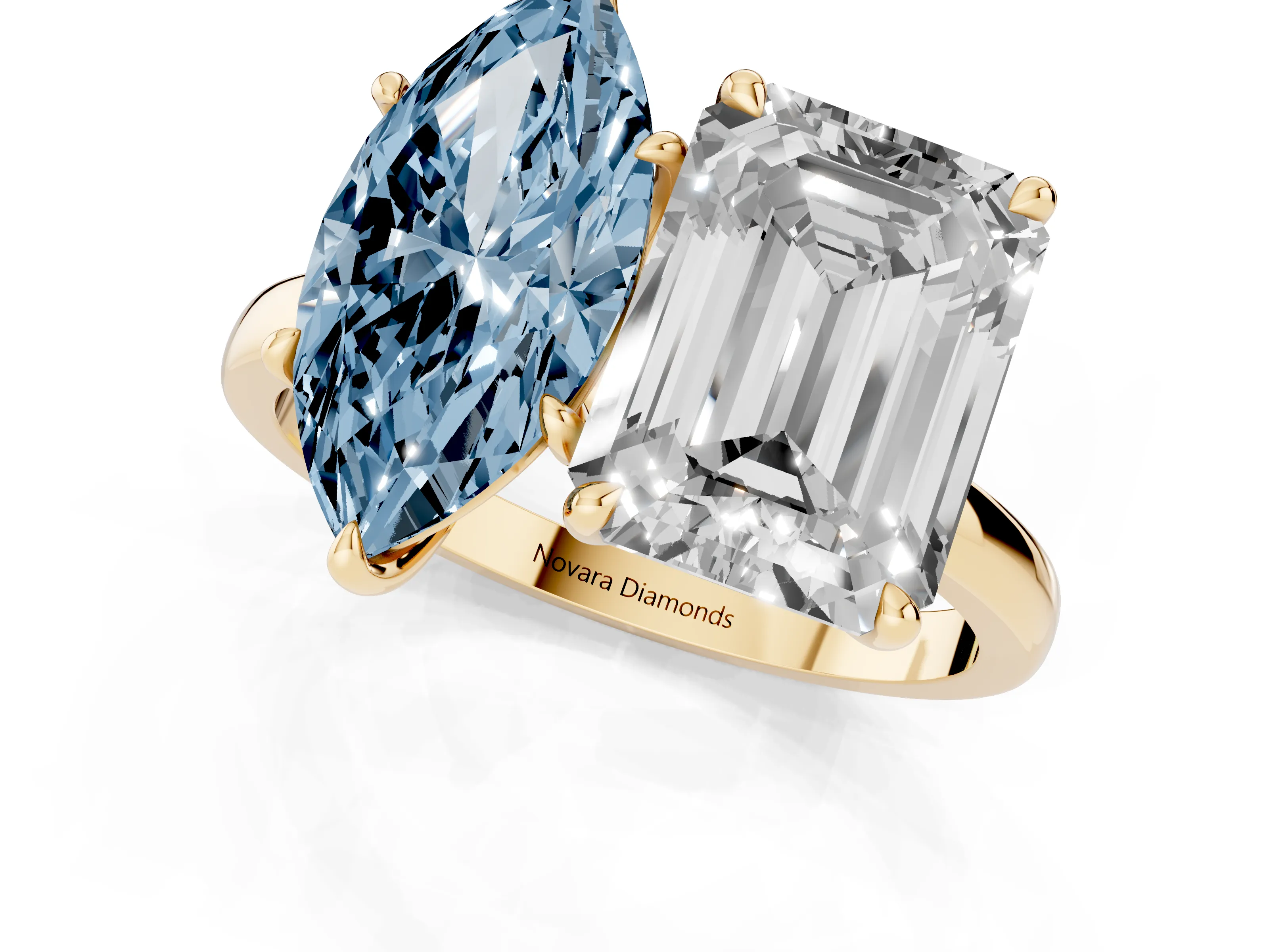 Fancy Blue Marquise Cut and Emerald Cut Toi Moi Ring Set in Yellow gold with Prong Setting