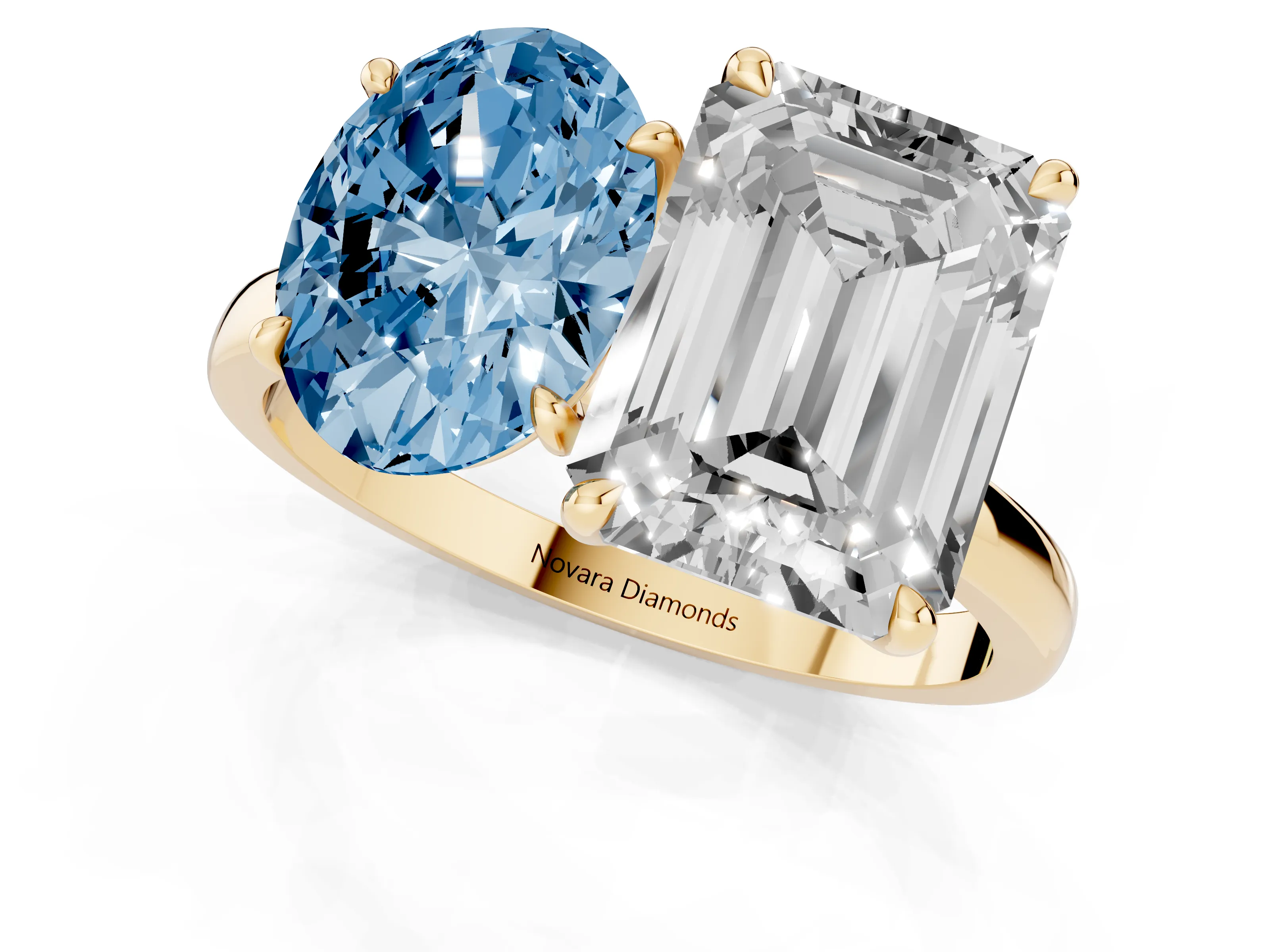 Fancy Blue Oval Cut and Emerald Cut Toi Moi Ring Set in Yellow gold with Prong Setting