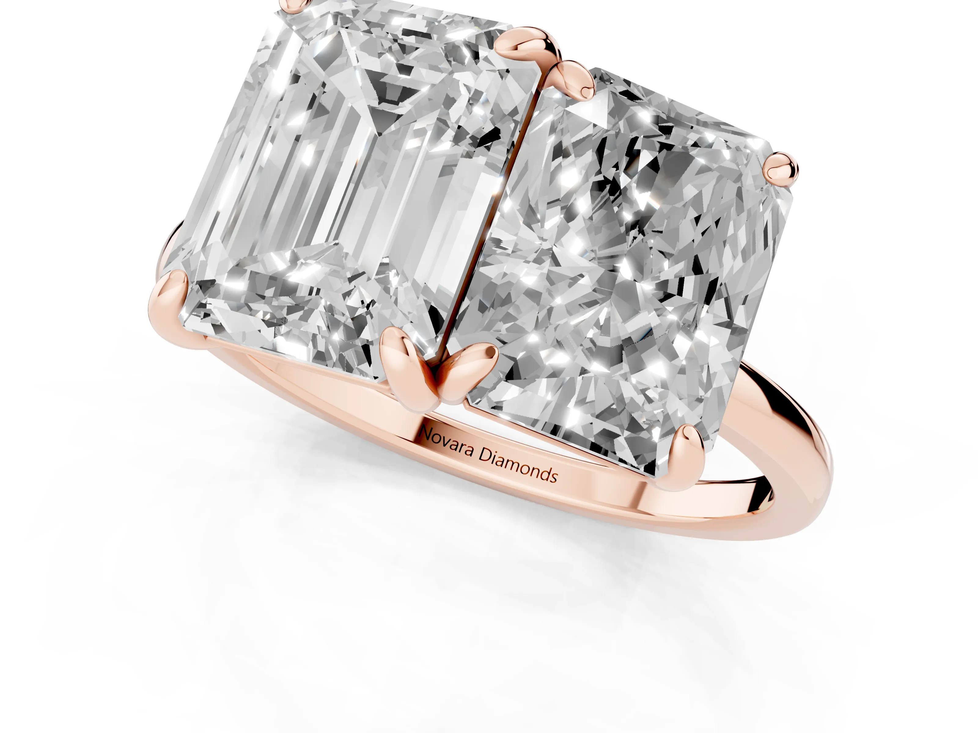 Emerald and Radiant Toi Moi Ring Set in Rose gold with Prong Setting and Plain Band