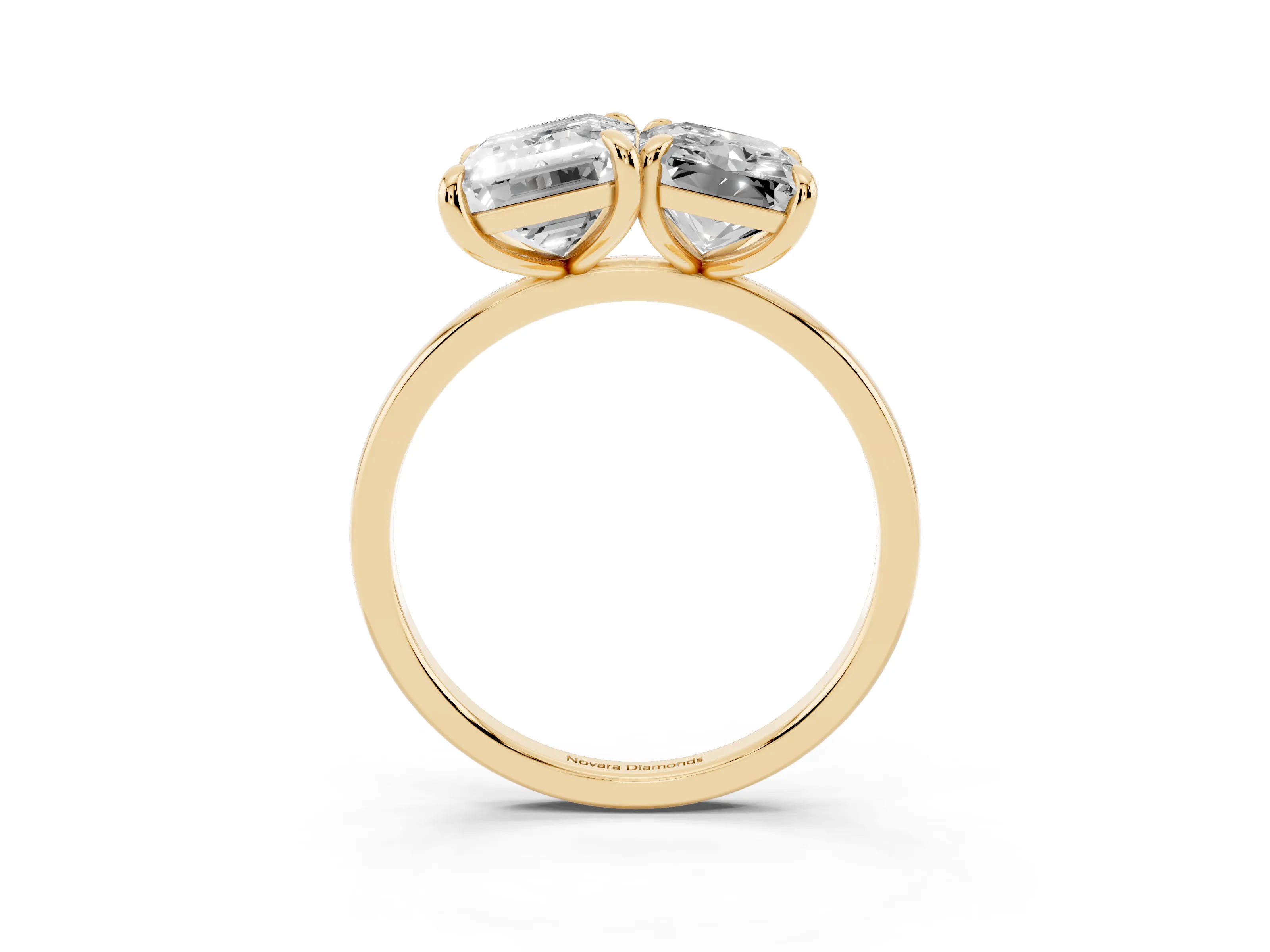 Emerald and Radiant Toi Moi Ring Set in Yellow gold with Prong Setting and Plain Band