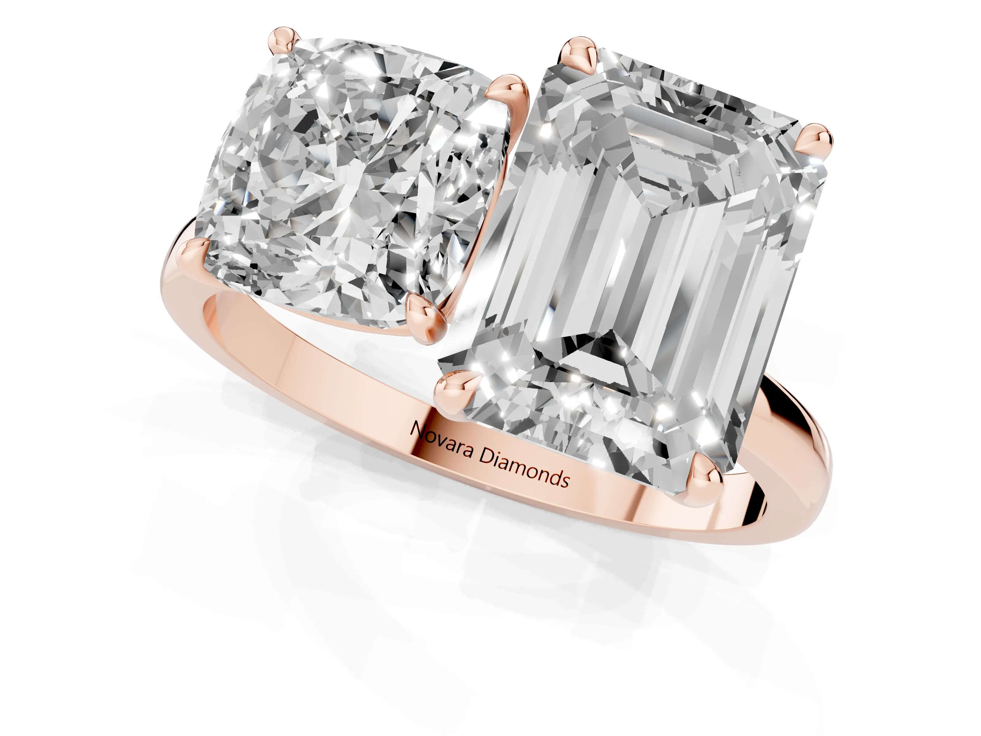 Cushion Cut and Emerald Cut Toi Moi Ring Set in Rose gold with Prong Setting