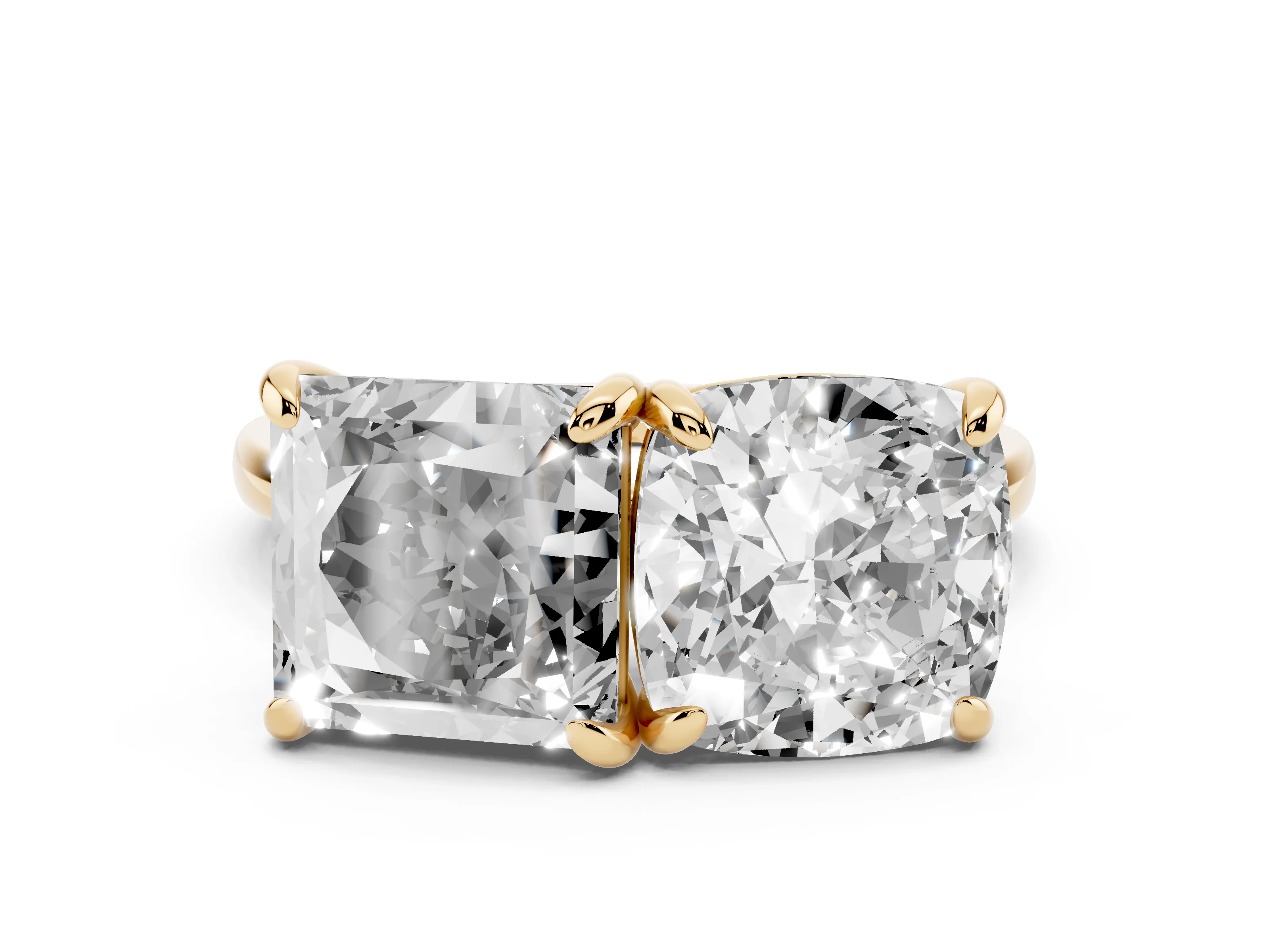 Cushion and Princess Toi Moi Ring Set in Yellow gold with Prong Setting and Plain Band
