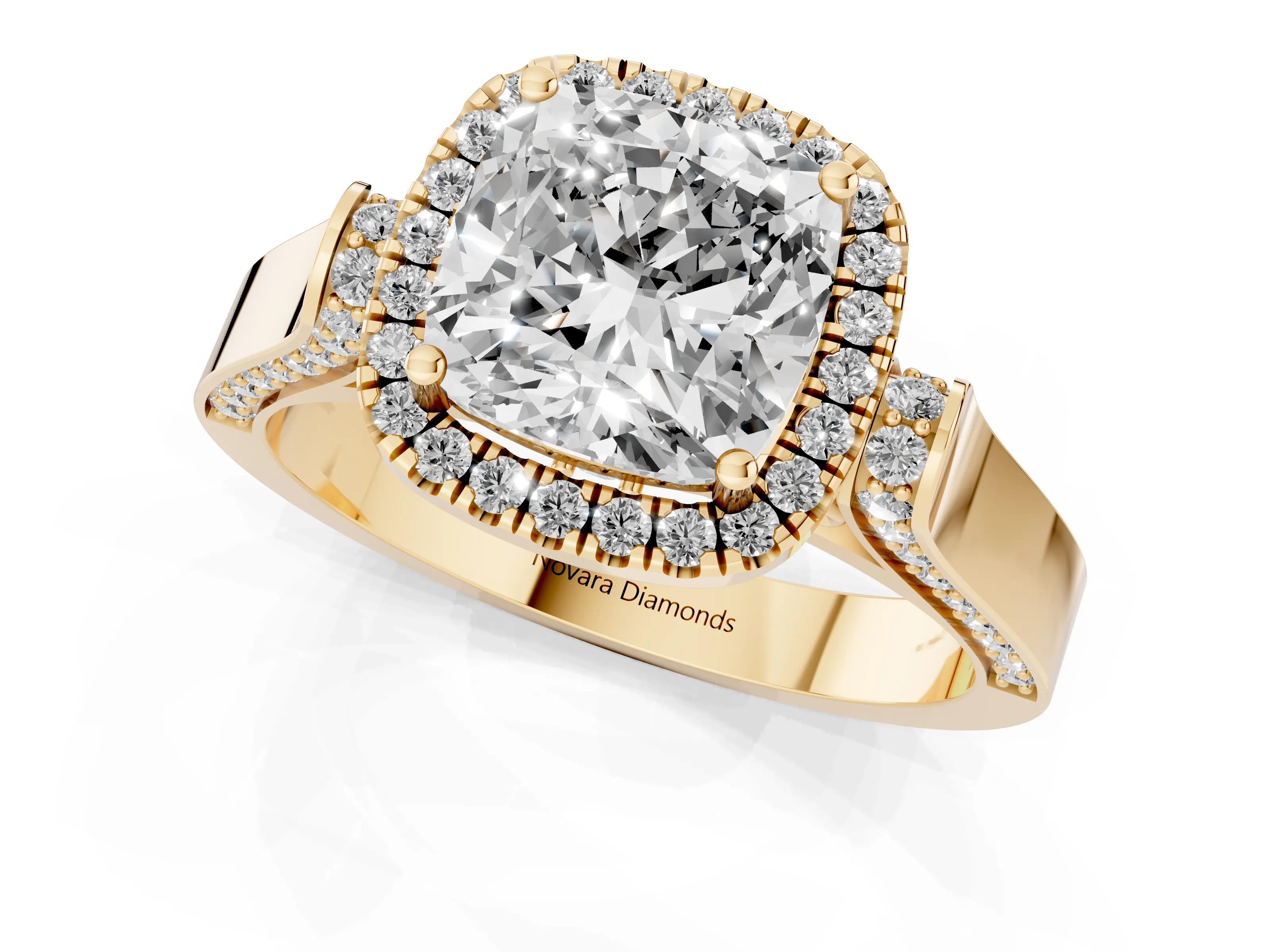 Cushion Cut Diamond Halo Ring Set in Yellow gold with Pavé-Lined Split Shank Band