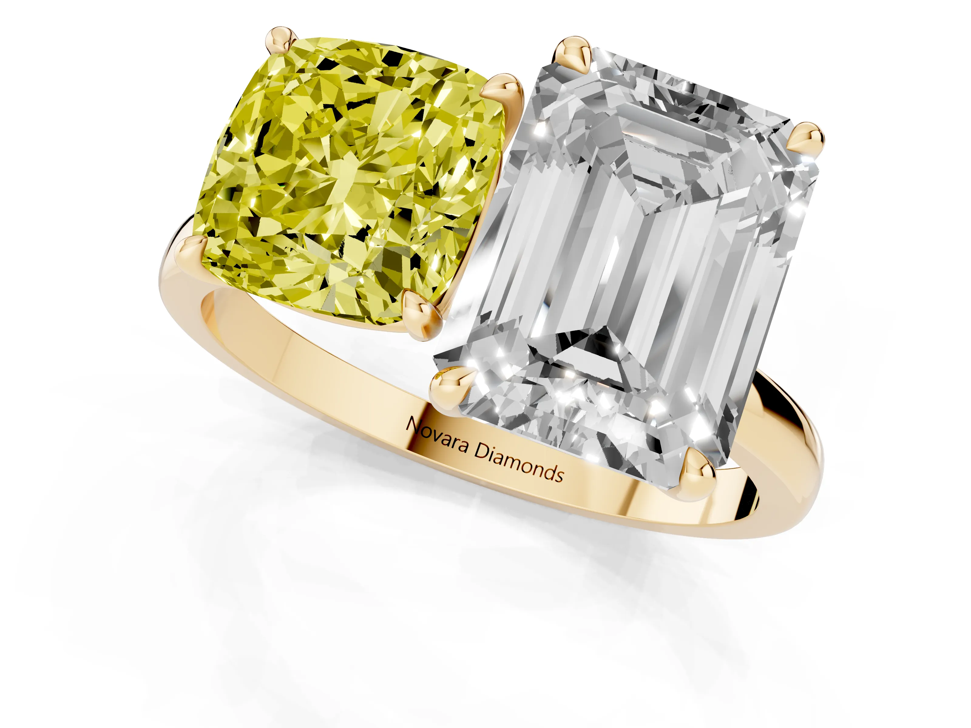 Fancy Yellow Cushion Cut and Emerald Cut Toi Moi Ring Set in Yellow gold with Prong Setting