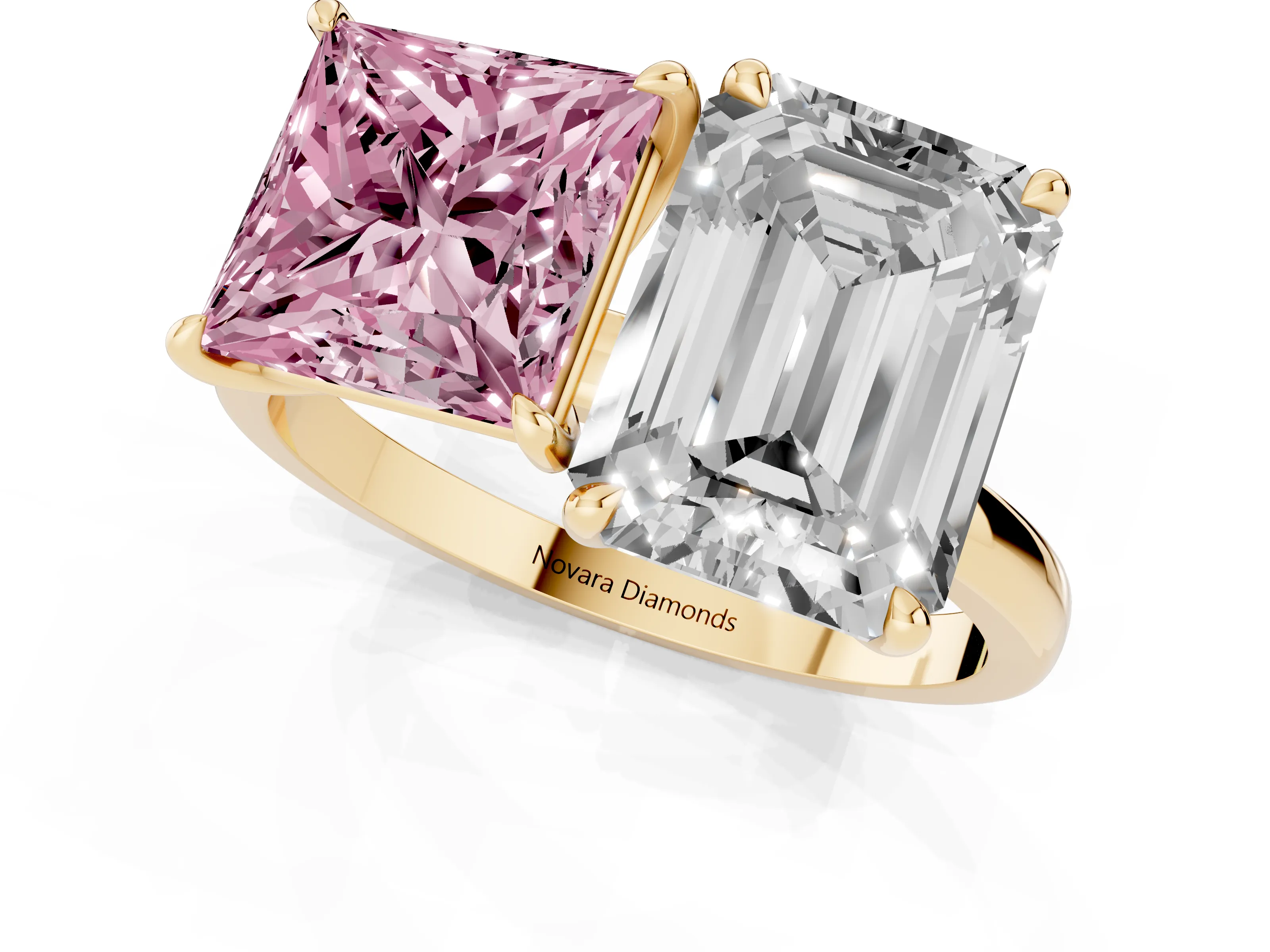 Fancy Pink Princess Cut and Emerald Cut Toi Moi Ring Set in Yellow gold with Prong Setting