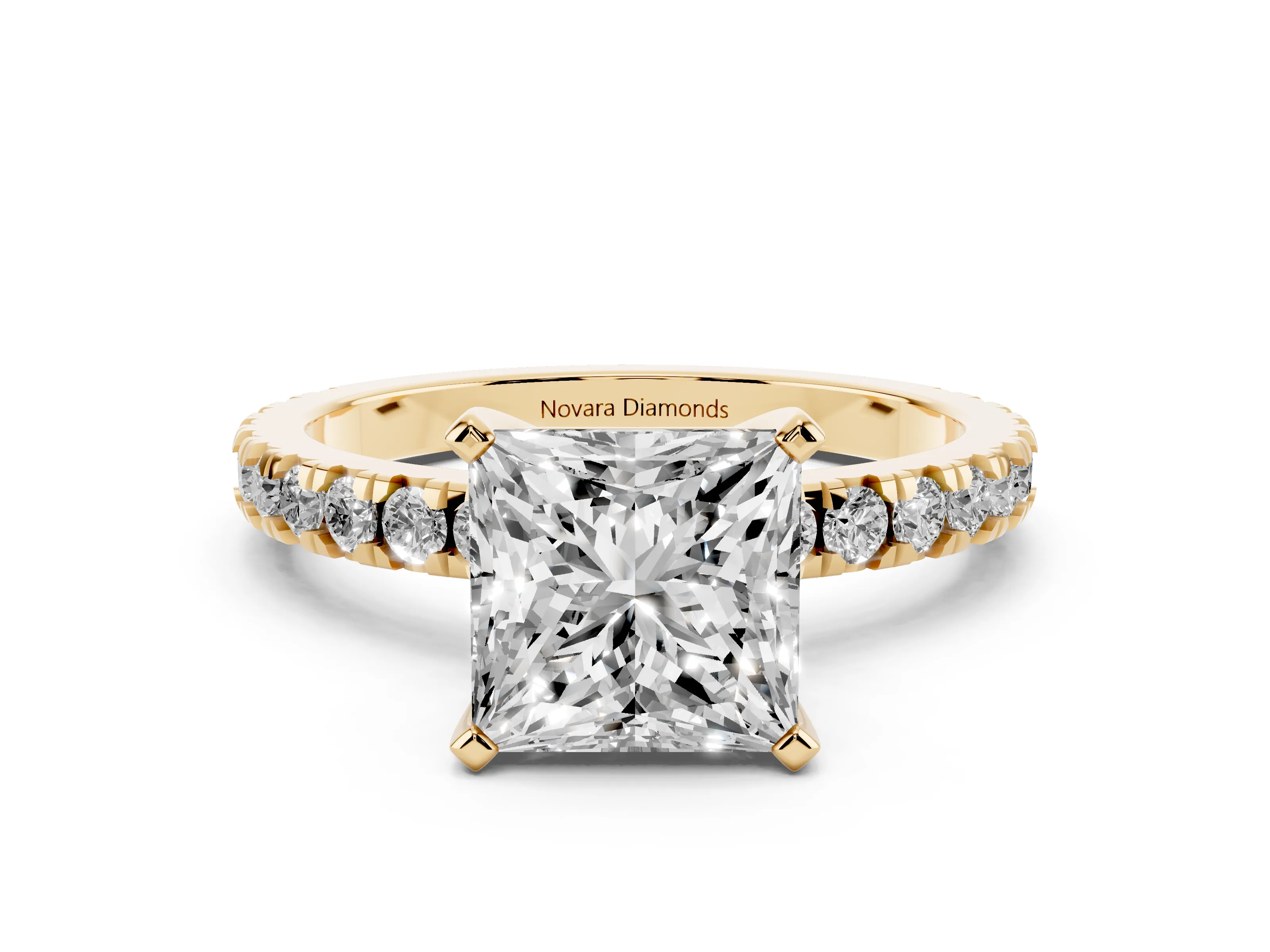 Princess Cut Diamond Pavé Band Solitaire Set in Yellow gold with Prong Setting