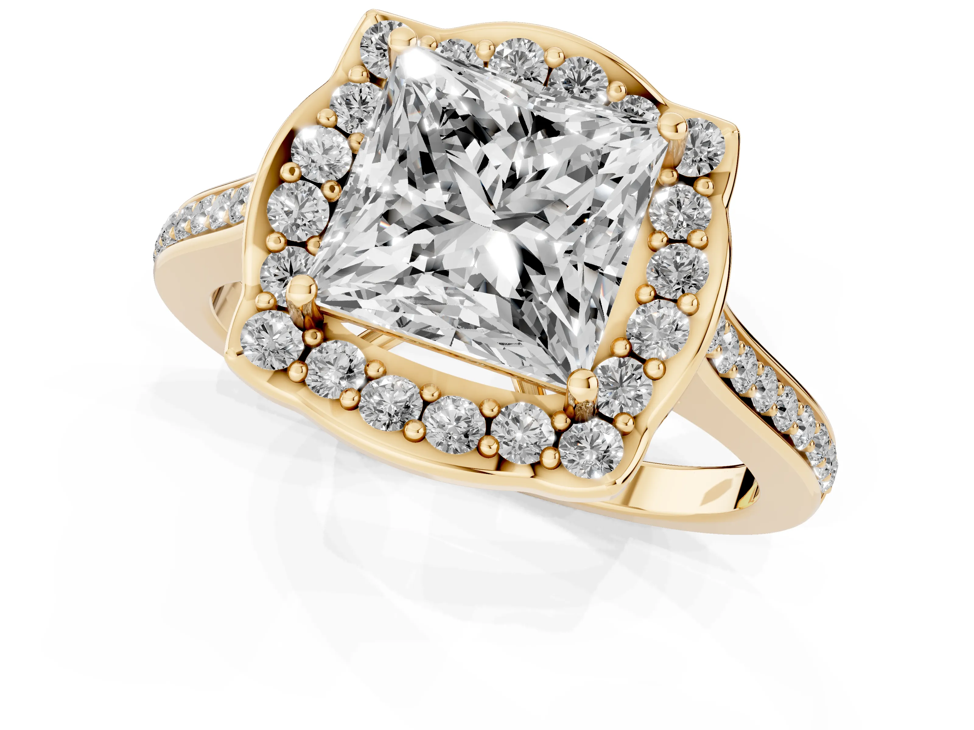 Princess Cut Diamond Halo Ring Set in Yellow gold with Pavé-Lined Shoulders and Prong Setting