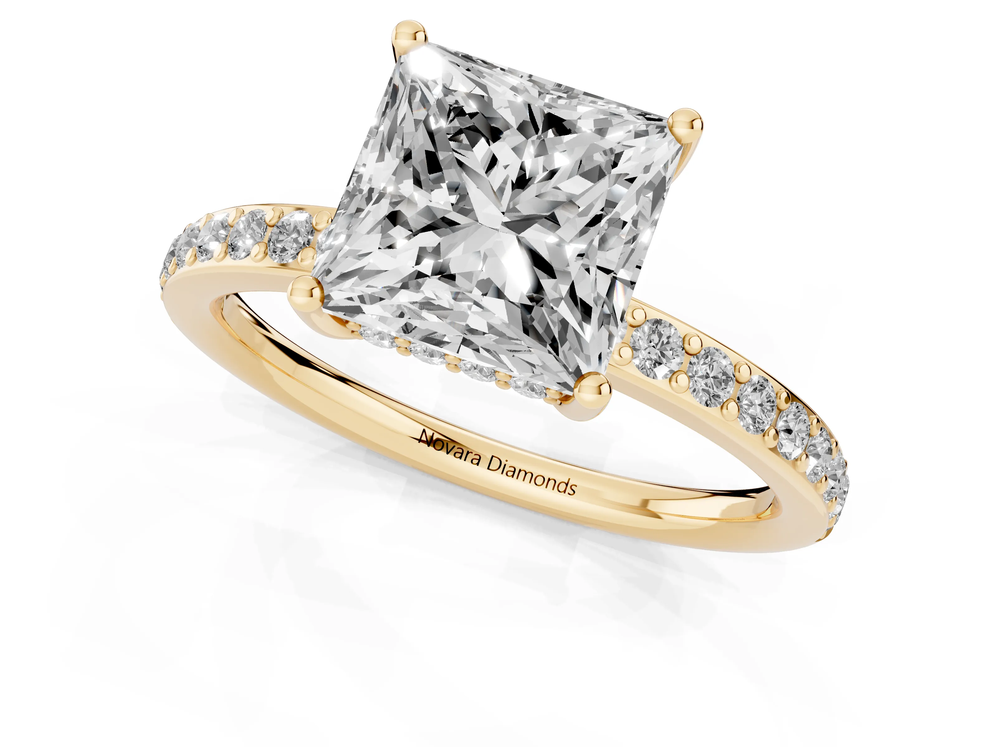 Princess Cut Diamond Pavé Band Ring Set in Yellow gold with Prong-Set Center Stone