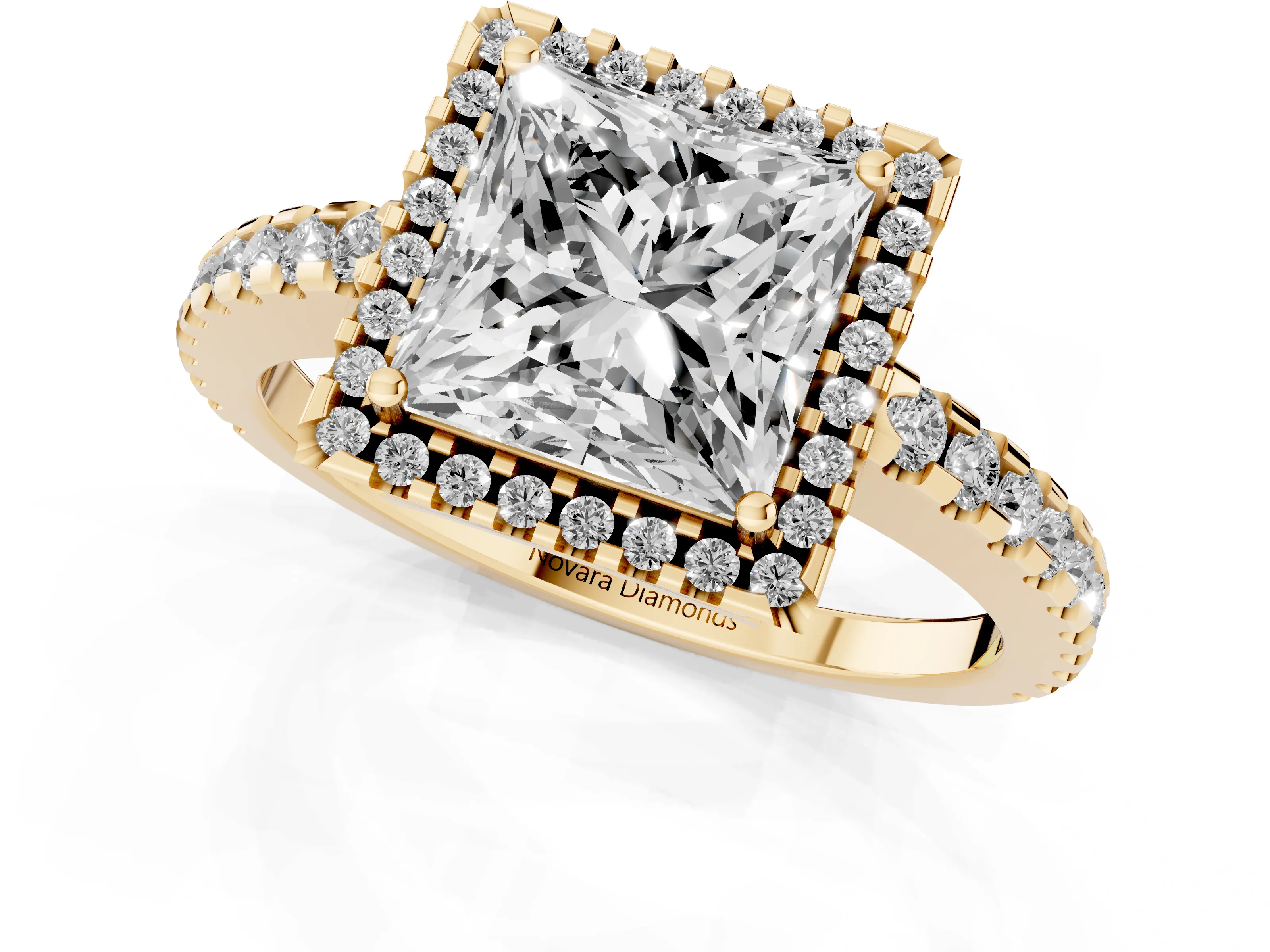 Princess Cut Diamond Halo Ring Set in Yellow gold with Pavé Shoulders and Halo-Framed Center