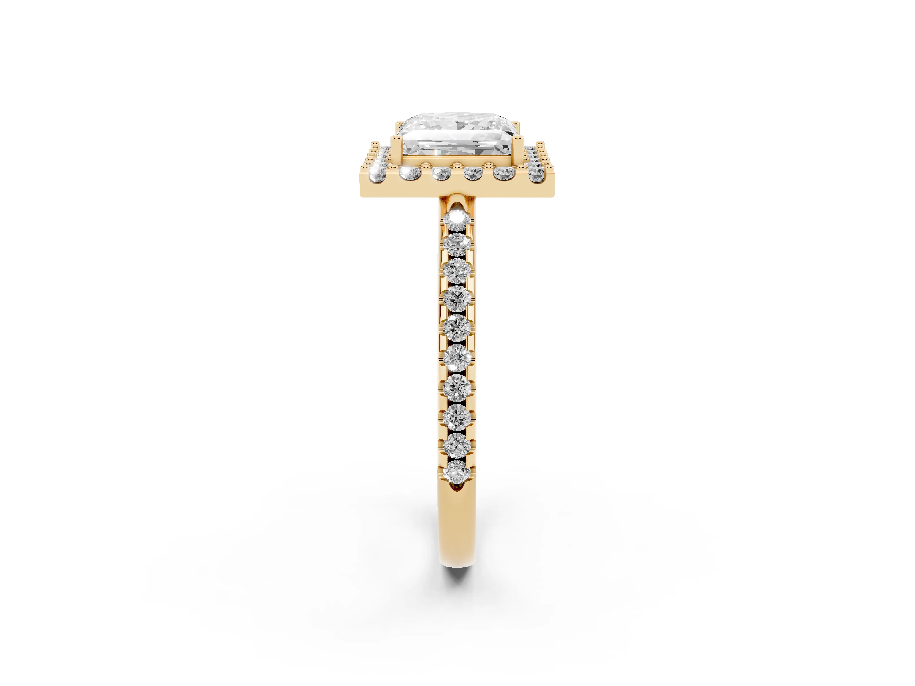Princess Cut Diamond Pavé Halo Ring Set in Yellow gold with Prong Setting
