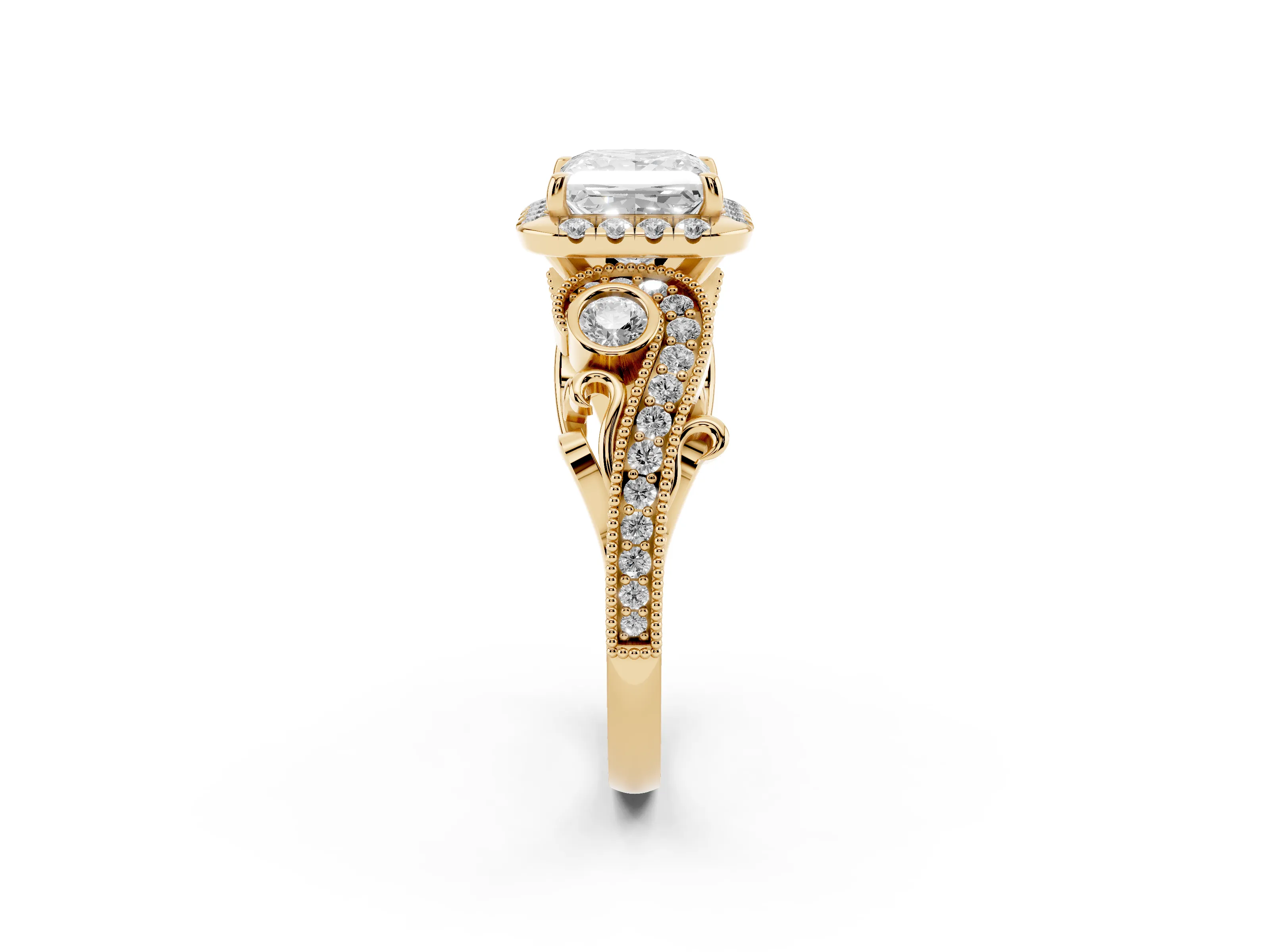Princess Cut Diamond Halo Ring Set in Yellow gold with Milgrain Pavé Band and Prong Setting