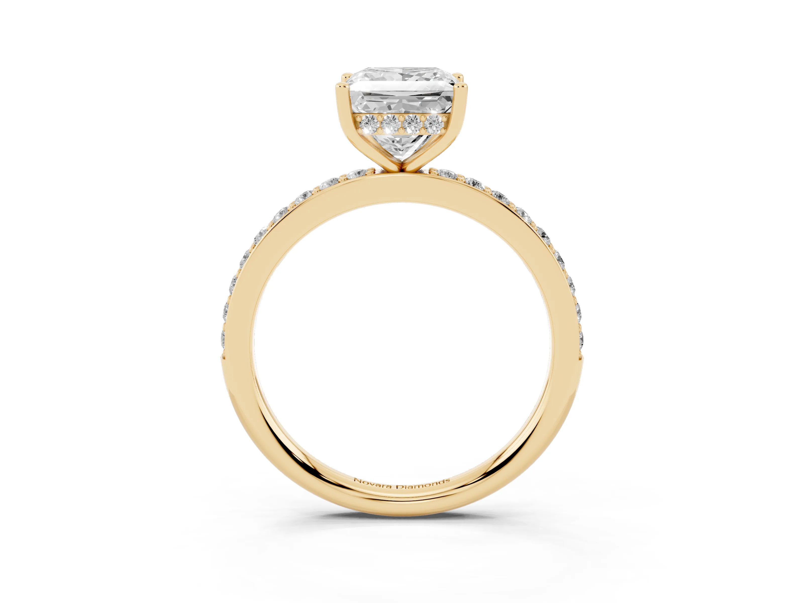 Princess Cut Diamond Pavé Band Ring Set in Yellow gold with Prong-Set Center Stone