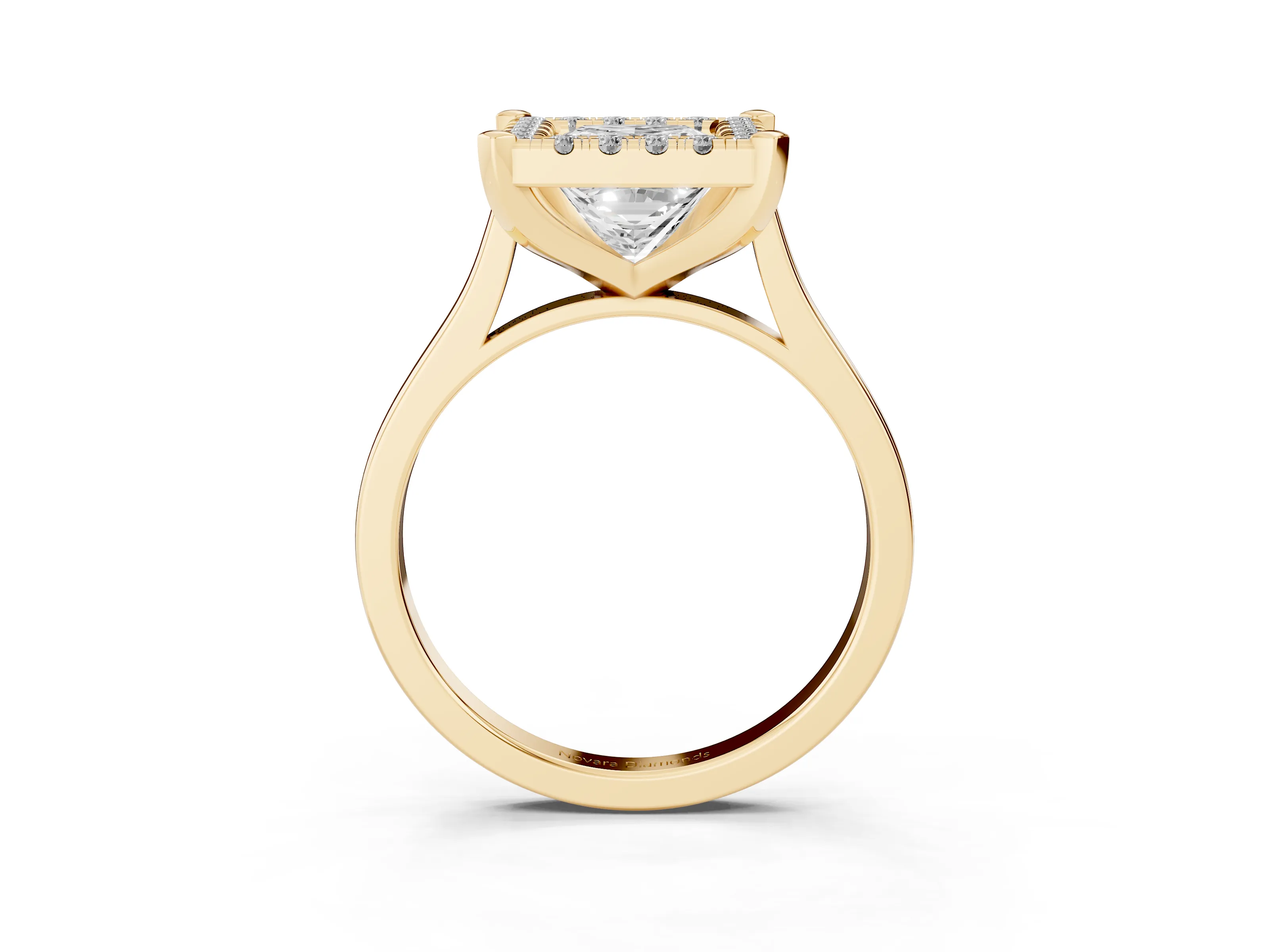 Princess Cut Diamond Cluster Halo Solitaire Ring Set in Yellow gold with Prong Setting