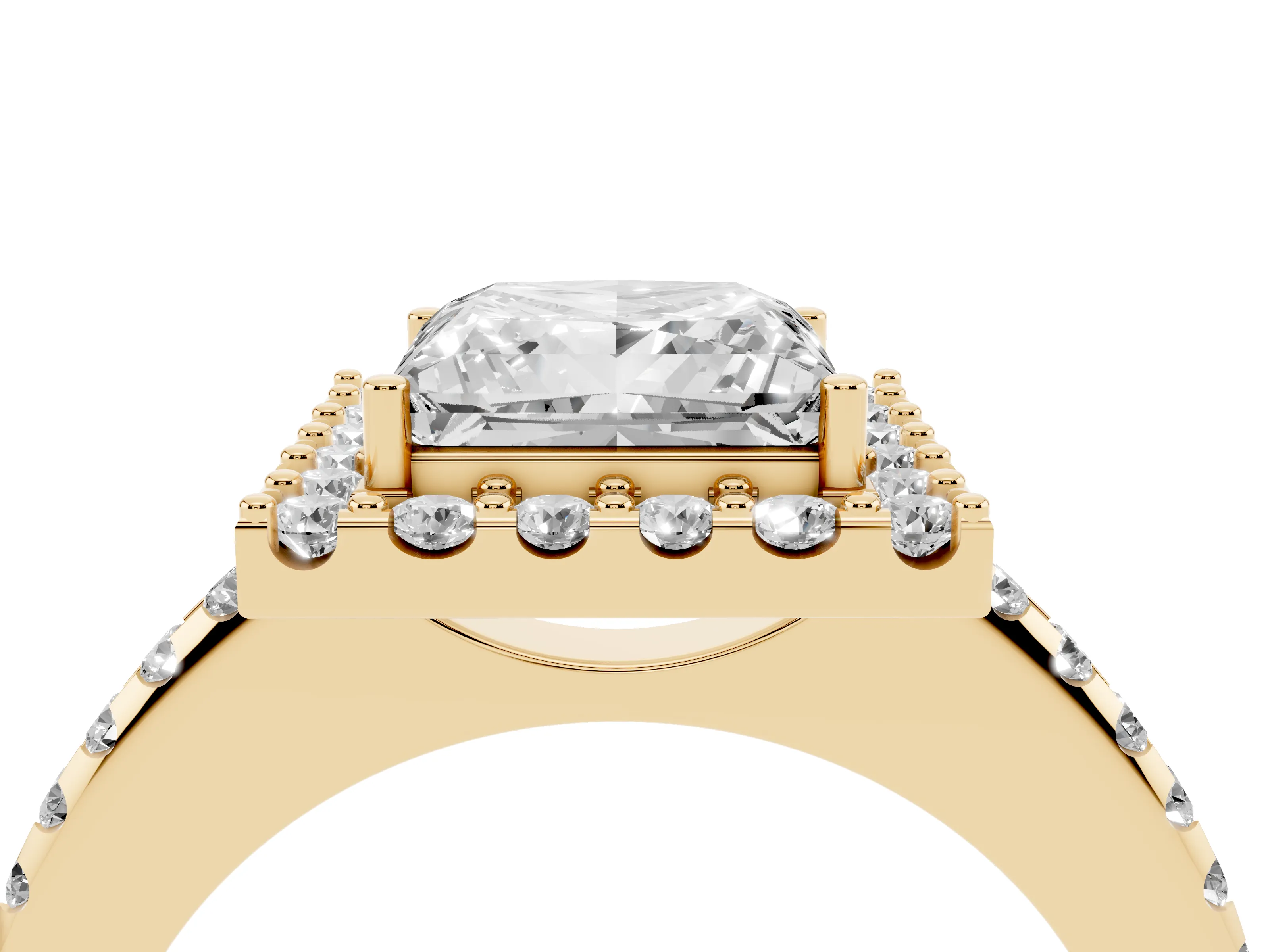 Princess Cut Diamond Pavé Halo Ring Set in Yellow gold with Prong Setting
