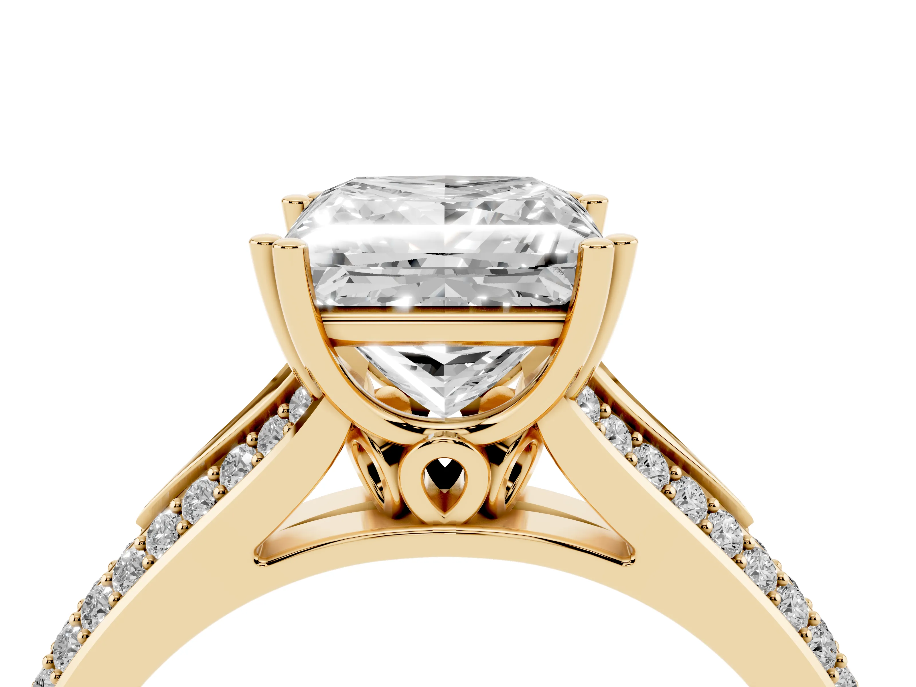 Princess Cut Diamond Split Shank Pavé Engagement Ring Set in Yellow gold with Prong-Set Center Stone