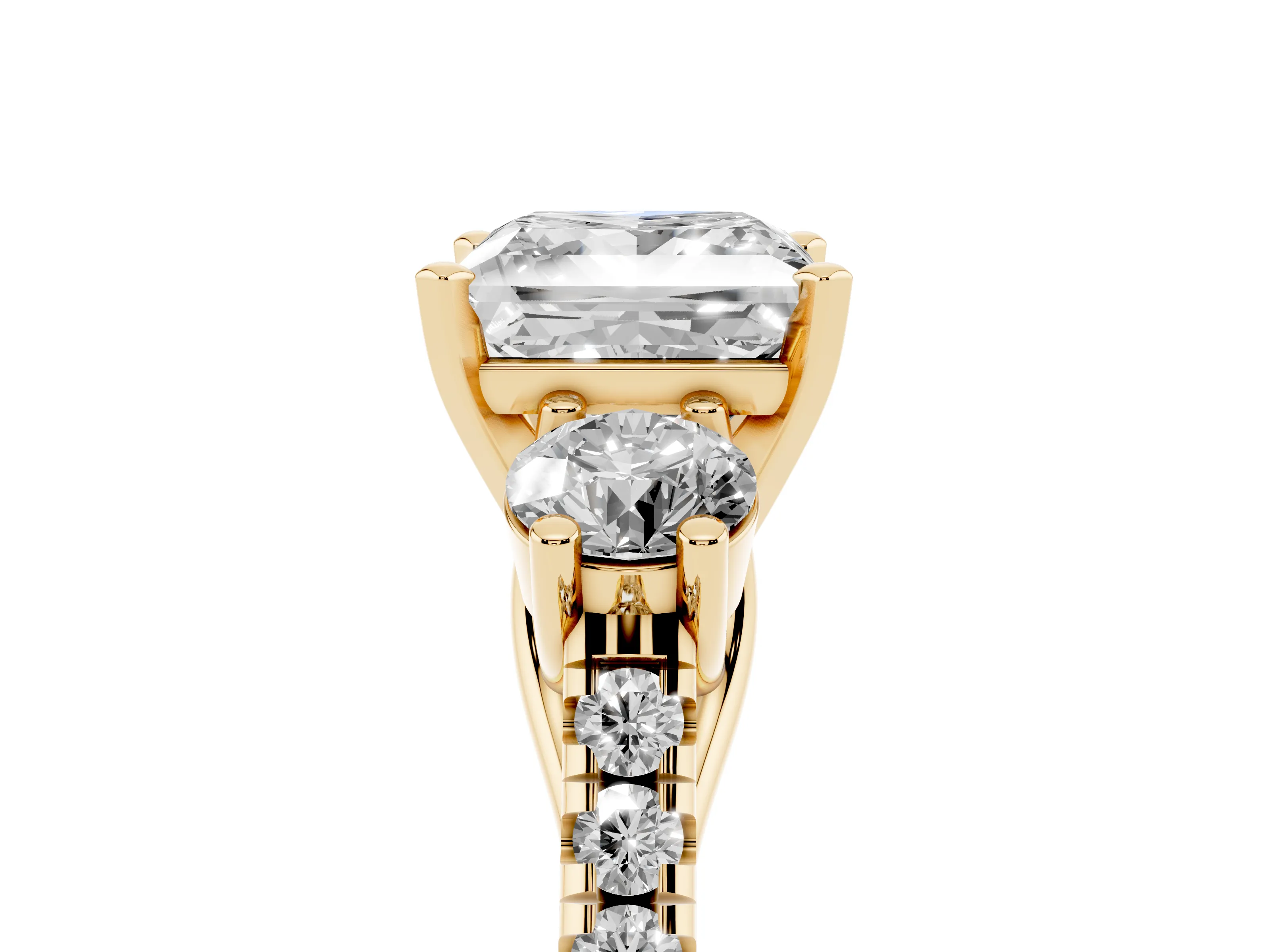 Three-Stone Princess Cut Diamond Pavé Band Ring Set in Yellow gold with Prong-Set Trio