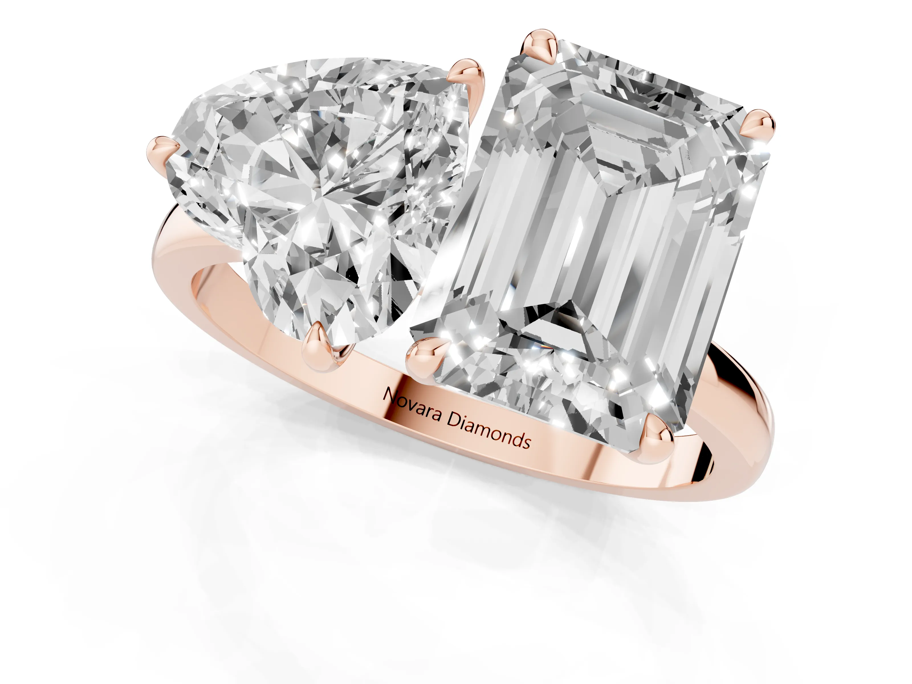 Heart Cut and Emerald Cut Toi Moi Ring Set in Rose gold with Prong Setting