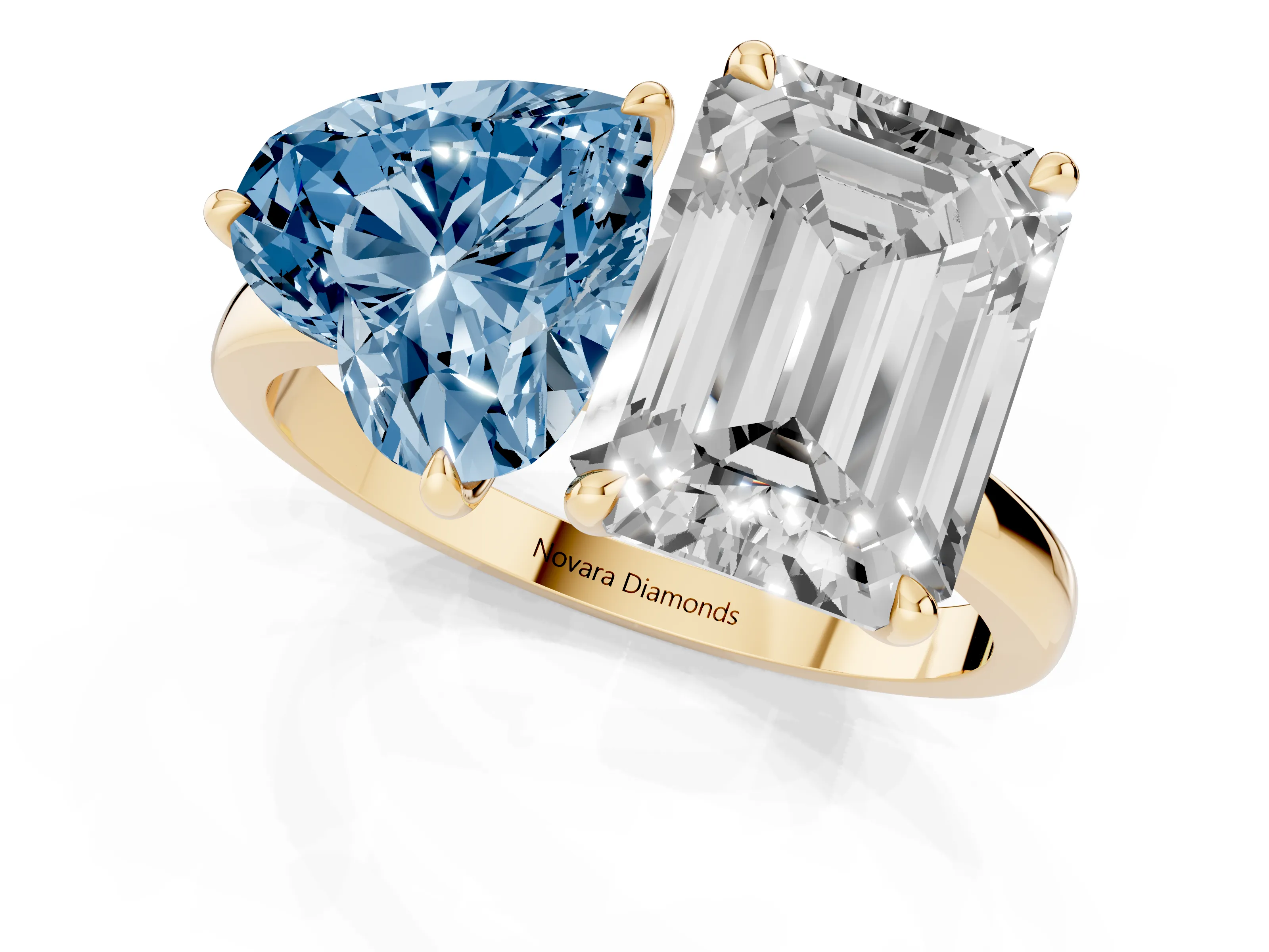 Fancy Blue Heart Cut and Emerald Cut Toi Moi Ring Set in Yellow gold with Prong Setting